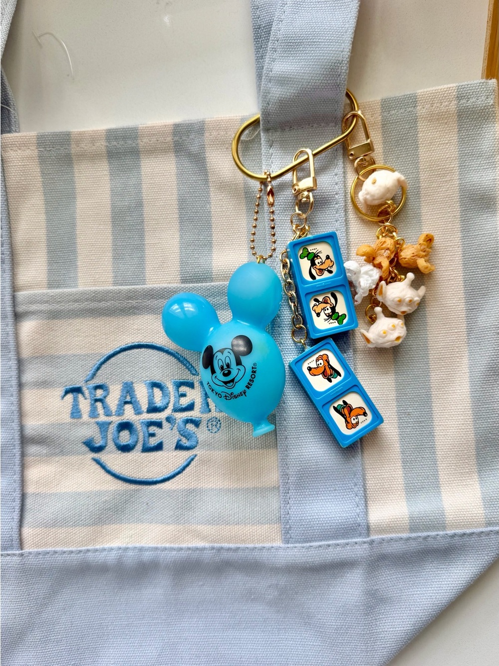 Blue Mickey Balloon Keychain / Bag Charm - Picture 2 of 3